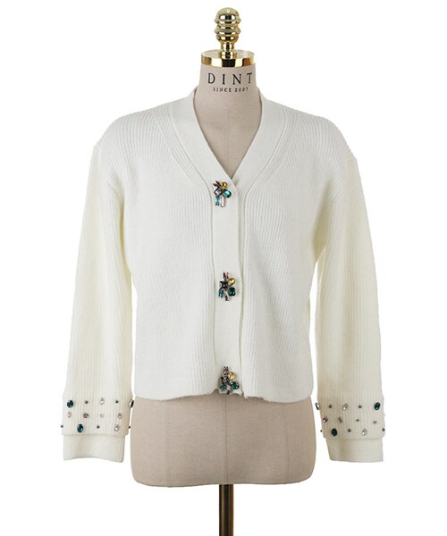 DINT(ディント)の「ルジェンビジューボタンカーディガン(カーディガン/ボレロ・レディース・화이트/핑크/블랙/블루・one(44~66size))」の2枚目の写真