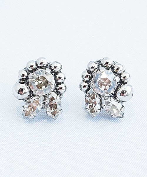 PAULOWNIA（ポロウニア）の「WEB限定 2Wayクリアービジュー（ピアス（両耳用）・レディース・ゴールド/シルバー・Free）」の3枚目の写真