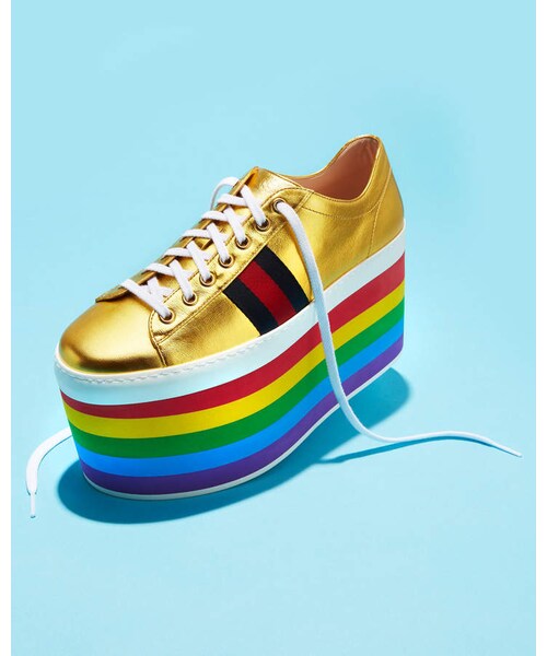 GUCCI(グッチ)の「Gucci Peggy Leather Platform Sneaker, Rainbow/Gold(その他シューズ・レディース・Gold・9b / 39eu/9.5b / 39.5eu/6.5b / 36.5eu/8.5b / 38.5eu/10.5b/40.5eu/12b/42eu/7b / 37eu/11b/41eu/7.5b / 37.5eu/10b / 40eu/8b / 38eu)」の2枚目の写真