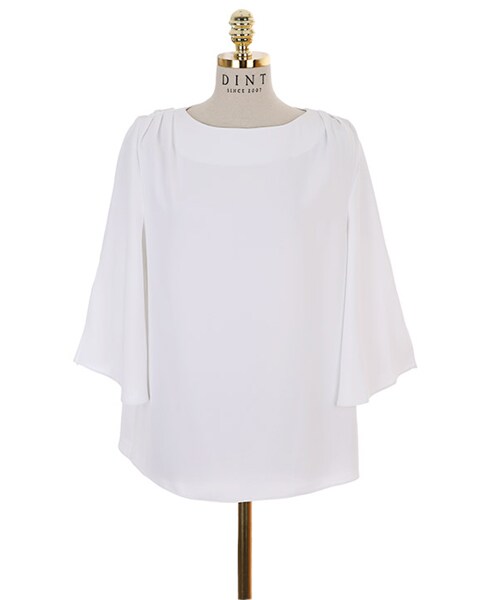 DINT（ディント）の「ボートネックショルダーシャーリングスリットブラウス（シャツ/ブラウス・レディース・화이트/베이지/블랙/레드・one(44~66size)）」の2枚目の写真