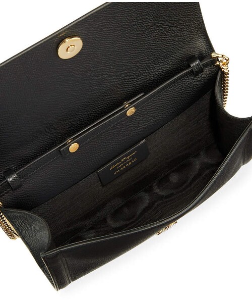 ☆【FERRAGAMO】☆VARA ミニ チェーン ショルダーバッ.グ☆ FERRAGAMO(フェラガモ)の「Salvatore Ferragamo Vara Mini