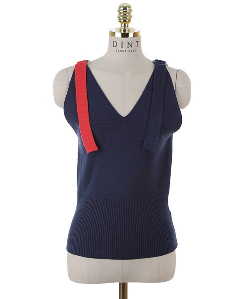 DINT（ディント）の「カラーストラップスリーブレストップ（ニット/セーター・レディース・베이지/블랙・one(44~66size)）」の2枚目の写真