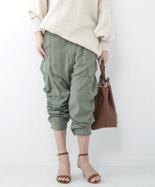 Deuxieme Classe（ドゥーズィエムクラス）の「カーキ（パンツ・カーキ/34/在庫あり/36/38/在庫なし）」の4枚目の写真
