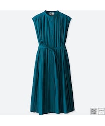 UNIQLO | プリーツシャツワンピース（ノースリーブ）＋E(ワンピース)