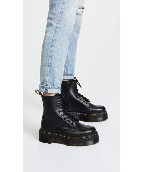 Dr. Martens(ドクターマーチン)の「Dr. Martens Jadon 8 Eye Boots(ブーツ・レディース・Black・5/6/7/8/9/10/11)」の3枚目の写真