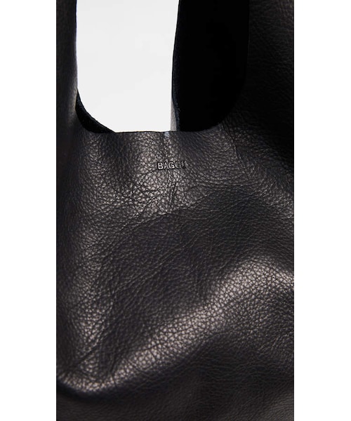 BAGGU（バグー）の「BAGGU Leather Baggu Tote（トートバッグ・レディース・Black・One Size）」の4枚目の写真