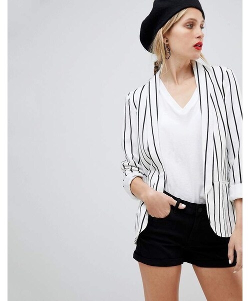 MANGO（マンゴ）の「Mango Denim Shorts（その他パンツ・レディース・Black・Us 4/Us 8/Us 2/Us 10/Us 6）」の4枚目の写真