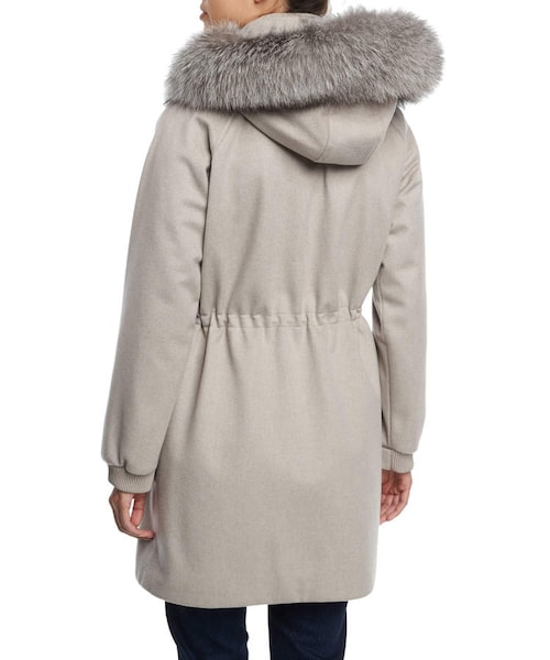 Loro Piana（ロロ・ピアーナ）の「Loro Piana Icery Cashmere Storm