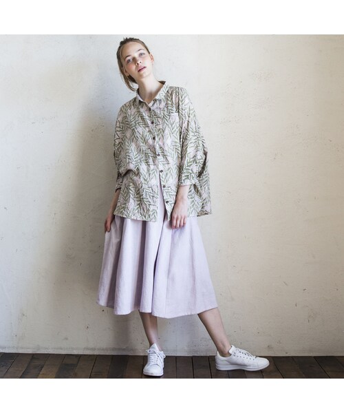 kapuwa（カプワ）の「salvia柄ｺｯﾄﾝｶﾃﾞｨﾄﾞﾙﾏﾝｼｬﾂ（シャツ/ブラウス