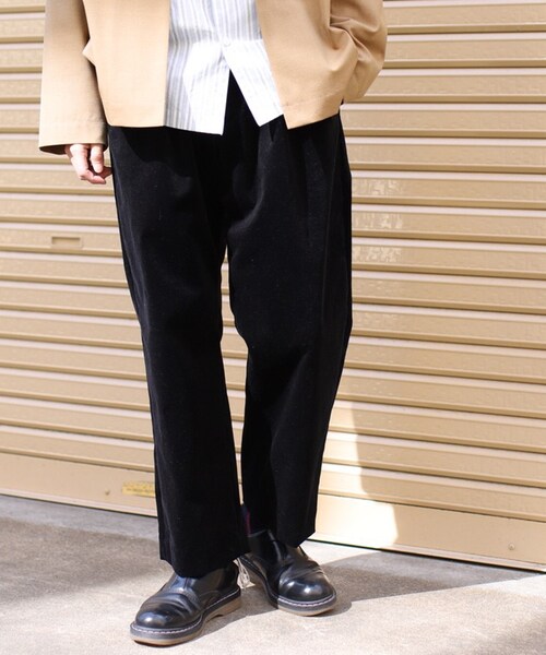 LIDNM（リドム）の「コーデュロイワイドパンツ（スラックス・メンズ・ブラック・S/M/L）」の2枚目の写真