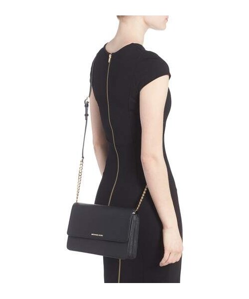 MICHAEL KORS（マイケルコース）の「MICHAEL Michael Kors Large Daniela Leather Crossbody Bag（ショルダーバッグ・レディース・Black・One Size）」の5枚目の写真