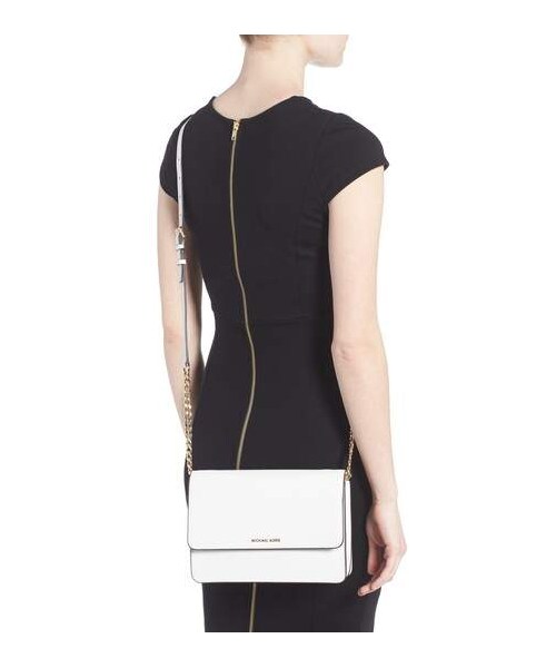 MICHAEL KORS（マイケルコース）の「MICHAEL Michael Kors Large Daniela Leather Crossbody Bag（ショルダーバッグ・レディース・Black・One Size）」の2枚目の写真