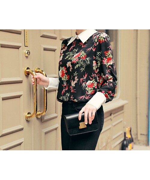 HOTPING（ホッピン）の「フローラルホワイトカラーブラウス（シャツ/ブラウス・レディース・グリーン/ブラック・1(XS-S)/2(M-L)/3(L-XL)）」の2枚目の写真