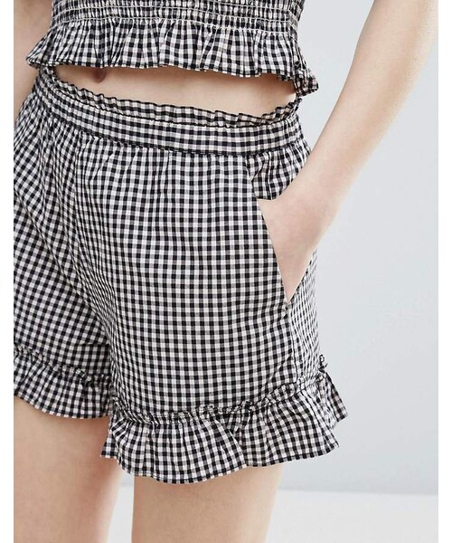 MONKI(モンキ)の「Monki Gingham Ruffle Shorts(その他パンツ・レディース・Pink・M/L)」の2枚目の写真