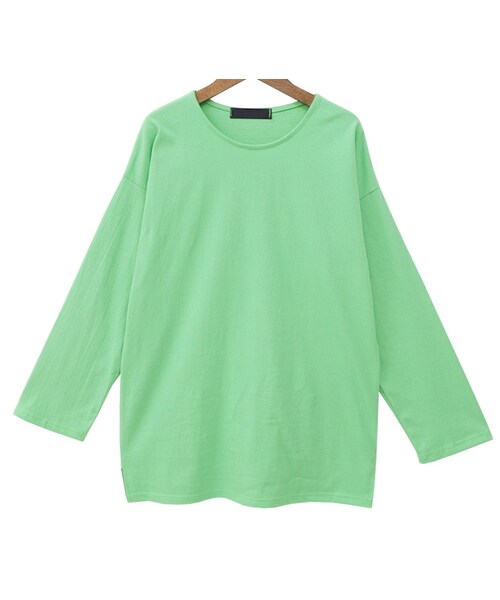 Dailyabout(デイリーアバウト)の「ラウンドネックサイドスリットTシャツ(Tシャツ/カットソー・レディース・ホワイト/ベージュ/オレンジ/レッド/グリーン/ブルー/ブラック・FREE)」の4枚目の写真