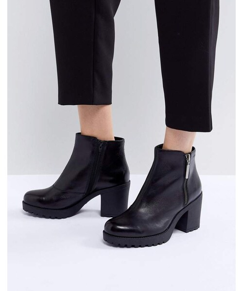 Polished Leather Ankle Boot with Side - WEAR