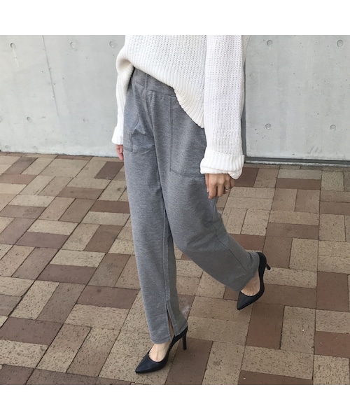 copine(コピン)の「再入荷!裾スリットスウェットロングパンツ(2color)【クリックポスト対象商品】(その他パンツ・レディース・その他)」の1枚目の写真