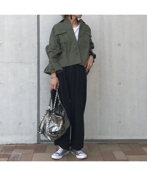 copine（コピン）の「【カーキのみ最後の再入荷！】キャンディー袖ミリタリージャケット(2color)【クリックポスト対象商品】（ミリタリージャケット・レディース・その他）」の4枚目の写真