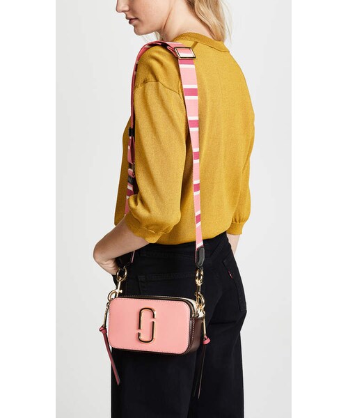 MARC JACOBS(マークジェイコブス)の「Marc Jacobs Snapshot Camera Bag(ショルダーバッグ・レディース・Pink・One Size)」の2枚目の写真