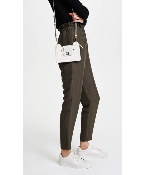 ANYA HINDMARCH（アニヤハインドマーチ）の「Anya Hindmarch Husky Cross Body Pouch（ショルダーバッグ・レディース・Blue・One Size）」の6枚目の写真