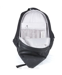 cote&ciel ブラック ラージ Oril 収納量抜群のCote&Ciel のリュックORIL LARGEの購入レビュー