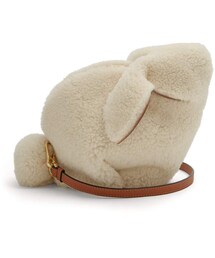 LOEWE（ロエベ）の「LOEWE Bunny shearling cross-body bag