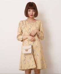 RAY CASSIN | 飛び花柄フィットアンドフレアワンピース(ワンピース/ドレス)