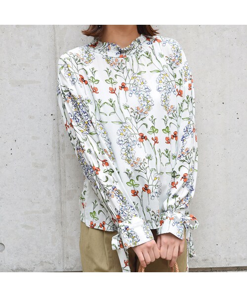 no brand(ノーブランド)の「ボタニカル柄プリントBL(シャツ/ブラウス・レディース・その他)」の13枚目の写真
