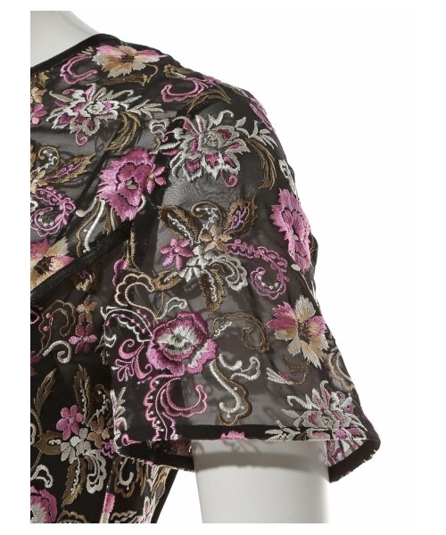 FRAY I.D（フレイアイディー）の「エンブロイダリ—ドレス（パーティードレス・レディース・BEG/BLKxPNK/BLK・0/1）」の9枚目の写真