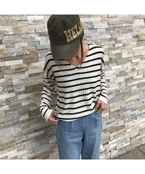 copine(コピン)の「大好評!再入荷!リブ編みVネックスプリングニットトップス(4color)【クリックポスト対象商品】(Tシャツ/カットソー・レディース・その他)」の14枚目の写真