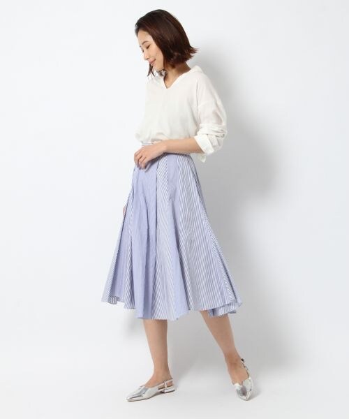 laboratory work（ラボラトリーワーク）の「２ガラコンビミディースカート（スカート・グレー/ブルー）」の4枚目の写真