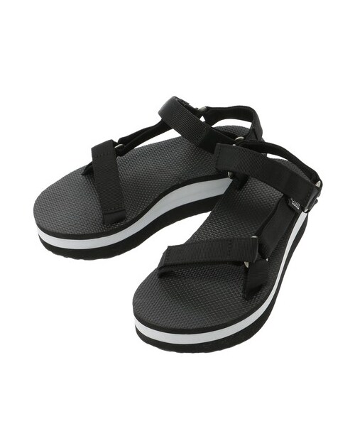 earth music&ecology(アースミュージックアンドエコロジー)の「earth×tevaFlatform universal(シューズ・ブラック・23cm/24cm)」の1枚目の写真