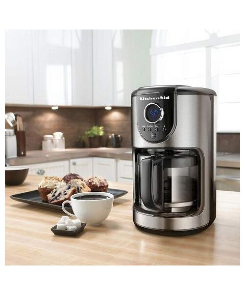 KitchenAid（キッチンエイド）の「KitchenAid® 12 Cup Glass Carafe Coffee Maker KCM111（キッチン家電）」 WEAR