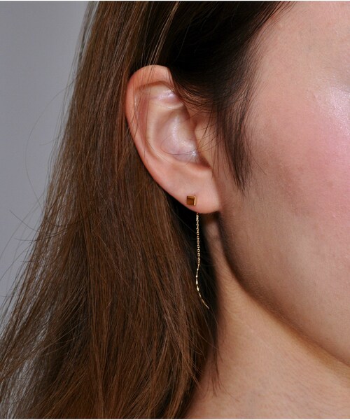 pinacoteca（ピナコテーカ）の「ピナコテーカ 722 スクエア マグネット スタッド アメリカン ピアス（ピアス（両耳用）・レディース・ゴールド・Free）」の6枚目の写真