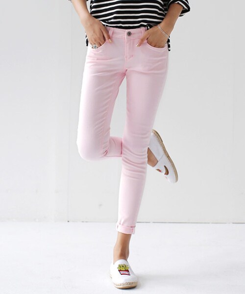 DHOLIC（ディーホリック）の「スパンデックス混紡スキニーコットンパンツ（その他パンツ・レディース・ブラック/ピンク/イエロー/ホワイト/ブルー/ベージュ・25/26/27/28/29/30）」の6枚目の写真