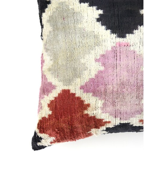 H.P.DECO（エイチ・ピー・デコ）の「MD HOME |イカットクッションカバー 40×60（その他・0999 FREE・Free）」の3枚目の写真