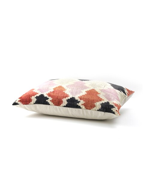 H.P.DECO（エイチ・ピー・デコ）の「MD HOME |イカットクッションカバー 40×60（その他・0999 FREE・Free）」の6枚目の写真