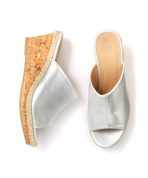 GRL（グレイル）の「コルクウエッジサボサンダル（サンダル・レディース・ブラック/ホワイト/シルバー・24.5）」の3枚目の写真