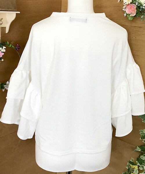 Tiffee SELECT（ティフィーセレクト）の「ダブルフリルティアードボリューム袖カットソー（Tシャツ/カットソー・レディース・ホワイト・F）」の4枚目の写真
