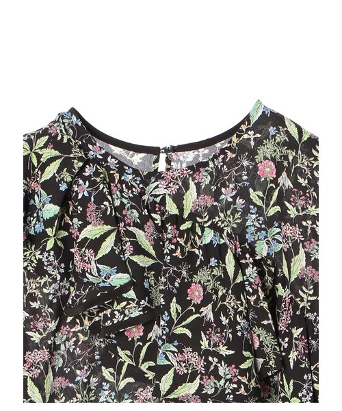GARAGE OF GOOD CLOTHING（ガレージオブグッドクロージング）の「LEA アシンメトリーフリル花柄ブラウス（トップス・ホワイト/ブラック・F）」の3枚目の写真