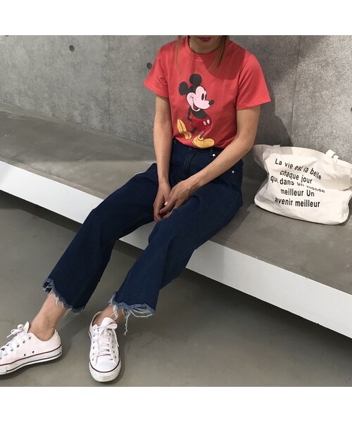copine（コピン）の「再入荷！大人可愛いミッキーTシャツ(2color)【クリックポスト対象商品】（Tシャツ/カットソー・レディース・その他）」の3枚目の写真