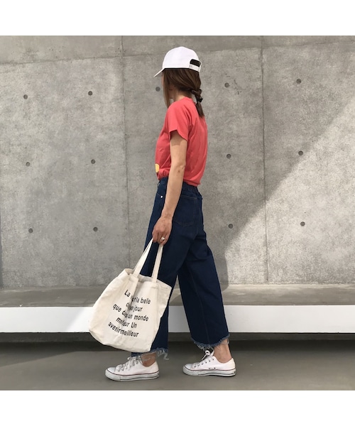 copine（コピン）の「再入荷！大人可愛いミッキーTシャツ(2color)【クリックポスト対象商品】（Tシャツ/カットソー・レディース・その他）」の5枚目の写真