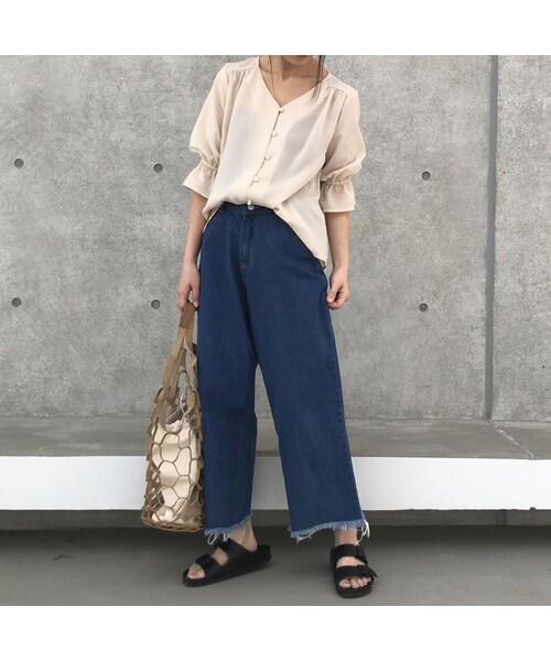 copine（コピン）の「裾フリンジワイドデニムパンツ/フレイドヘム【クリックポスト対象商品】（デニムパンツ・レディース・その他）」の3枚目の写真