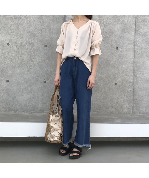 copine（コピン）の「裾フリンジワイドデニムパンツ/フレイドヘム【クリックポスト対象商品】（デニムパンツ・レディース・その他）」の2枚目の写真