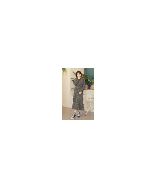 HOTPING（ホッピン）の「チャイナカラー小花柄ロングワンピース（ワンピース・レディース・ブラック/ブラウン・1(XS-S)/2(M-L)/3(L-XL)）」の3枚目の写真