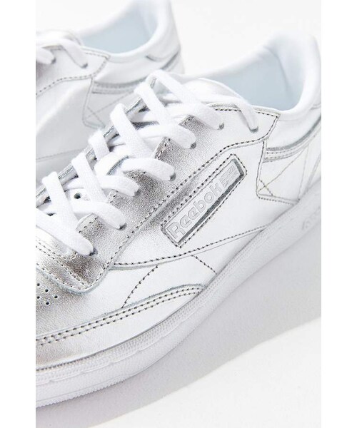 Reebok（リーボック）の「Reebok Club C 85 Shine Sneaker（スニーカー・レディース・Silver・5/6/6.5/7/7.5/8/8.5/9/9.5/10）」の5枚目の写真