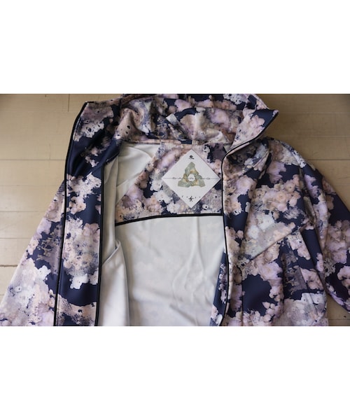 BALMUNG（バルムング）の「【再入荷】BALMUNG　グラフィックジャージーハイネックビッグパーカー（ネイビー）（パーカー・メンズ・その他）」の9枚目の写真