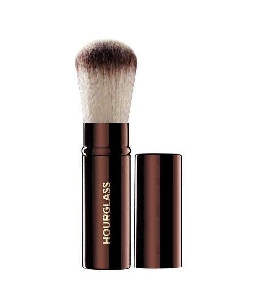 Hourglassの「Hourglass Cosmetics Retractable Foundation Brush（メイクブラシ）」 WEAR