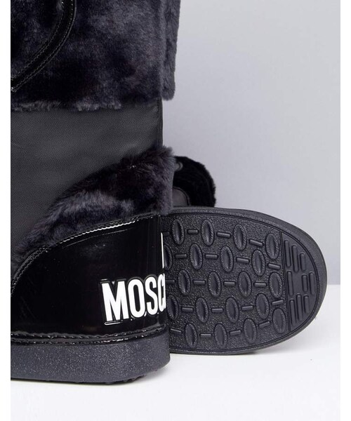Love Moschino（ラブモスキーノ）の「Love Moschino Faux Fur Logo