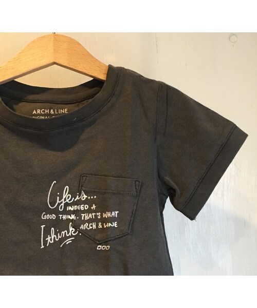 cache cache（カシュ カシュ）の「ARCH&LINE OG　POCKET　TEE(チャコール)（Tシャツ/カットソー・キッズ・その他）」の2枚目の写真